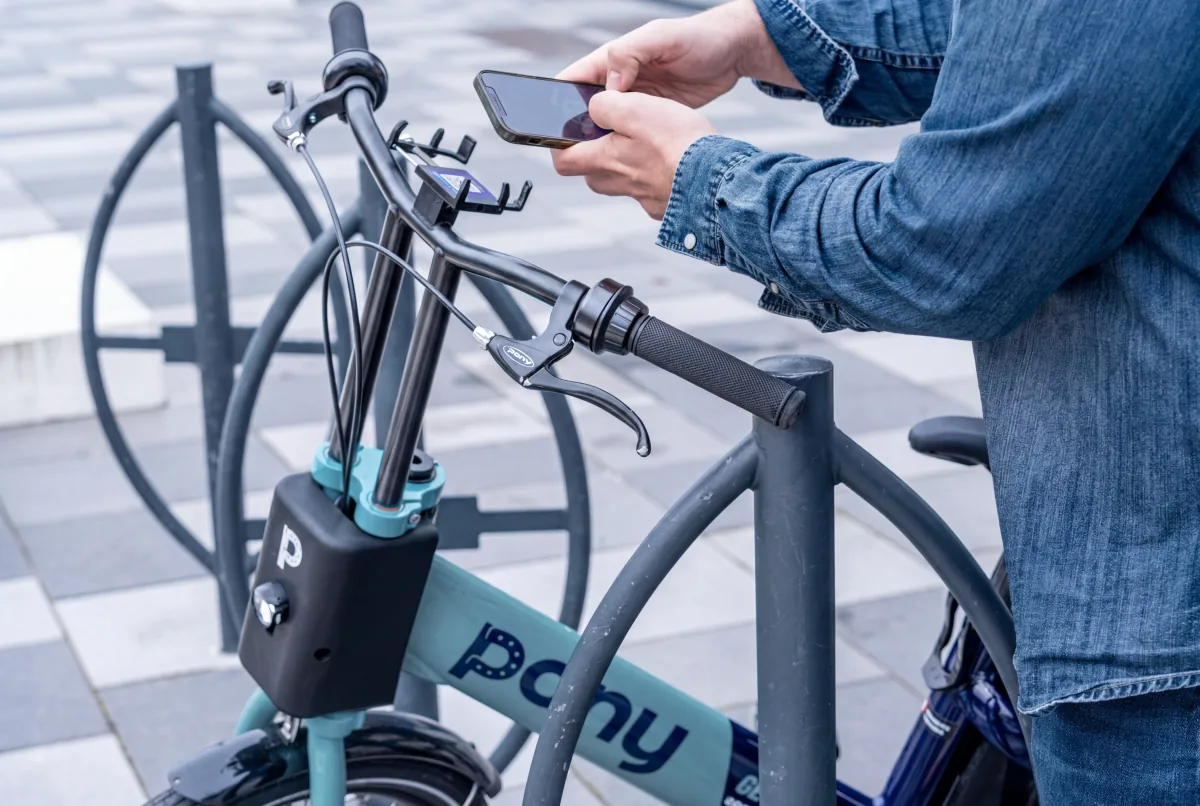 Garage à vélos et douches accessibles aux coworkers du POD